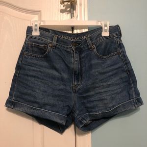 American Eagle Mom Short